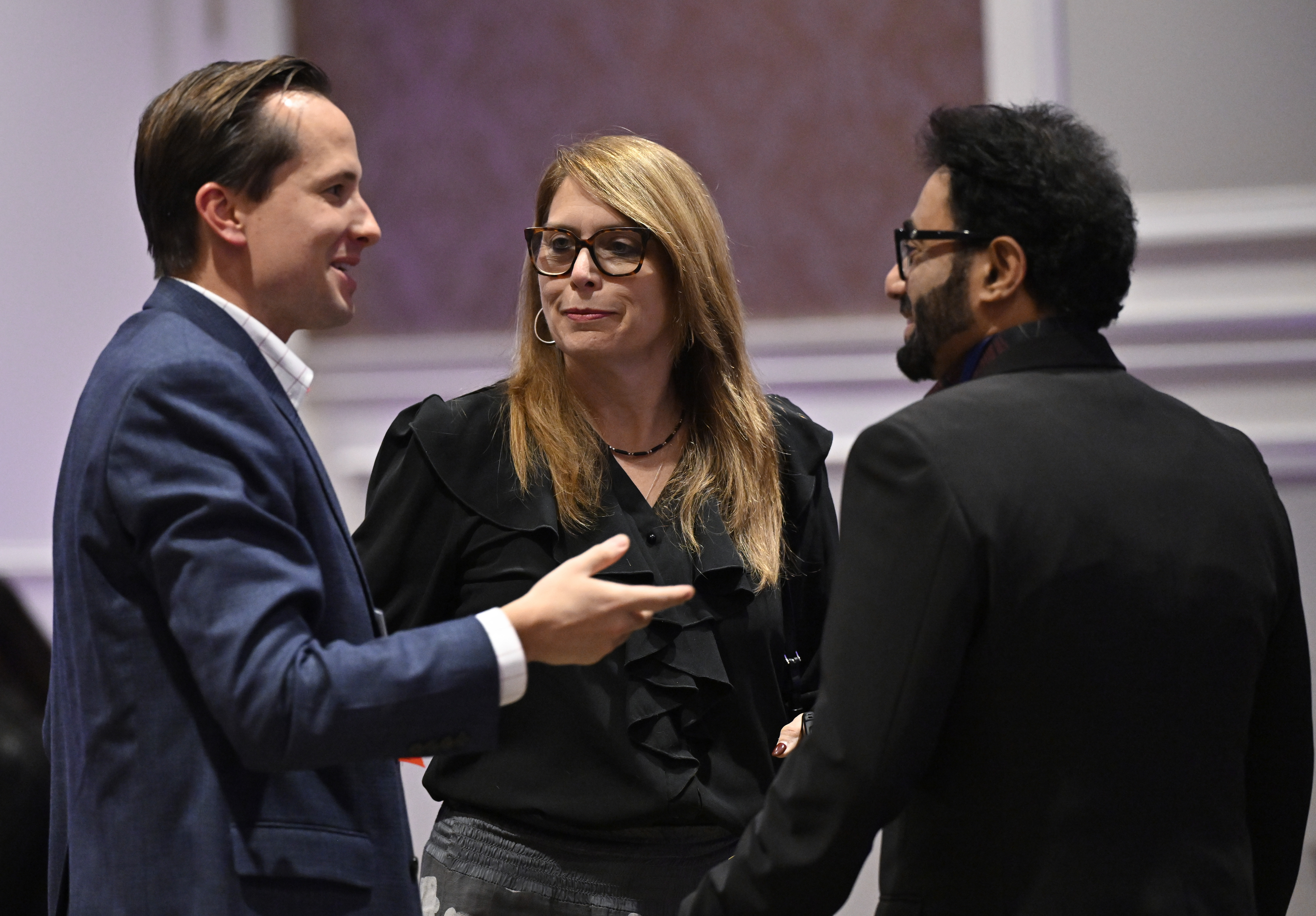 Physicians talking at PAMED's Annual Meeting